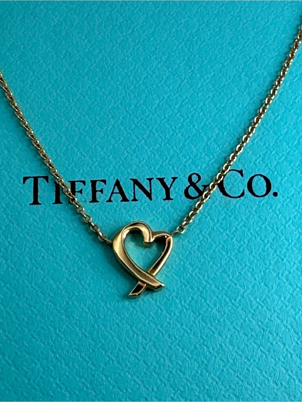 Classic Vintage  Tiffany & Co. 18K Gold Loving Heart Necklace by Picasso